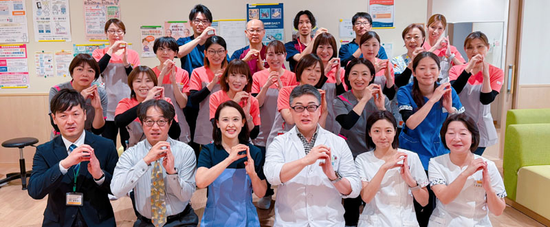 新しい制服での集合写真（2025.12.1）